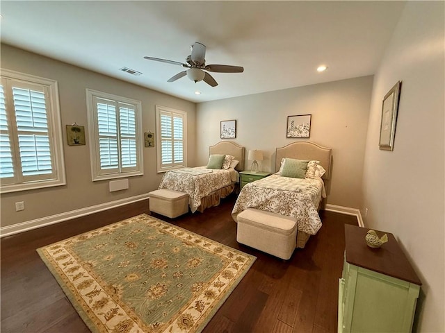 bedroom featuring dark wood-type flooring, baseboards, ceiling fan, and recessed lighting