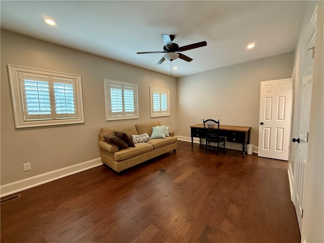 living room with ceiling fan, dark wood-style flooring, baseboards, and recessed lighting