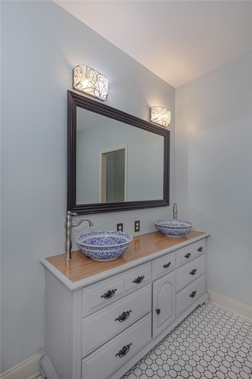 bathroom with vanity