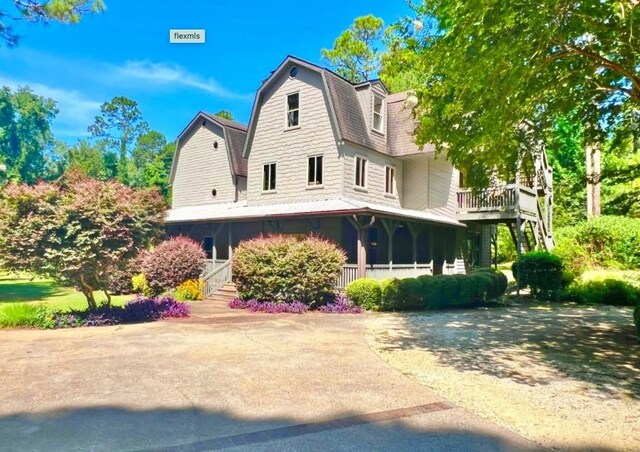 view of front of house with covered porch