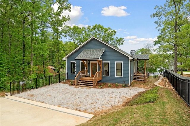 bungalow with fence and a porch