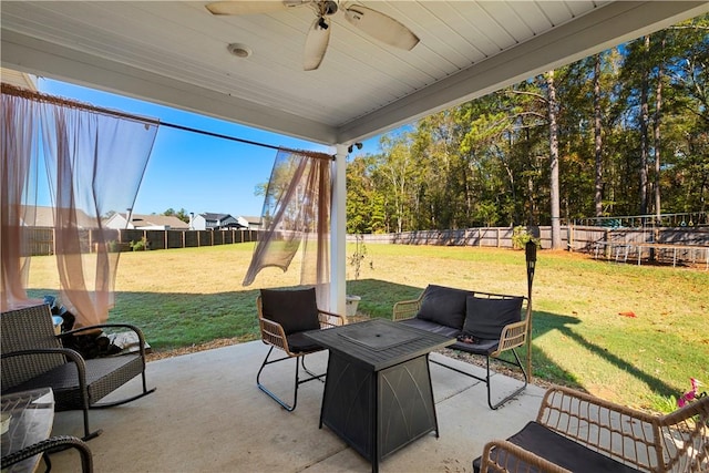 view of patio / terrace with outdoor lounge area and ceiling fan