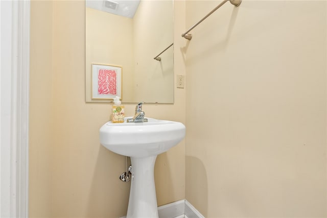 bathroom featuring visible vents