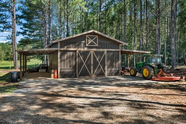 view of outbuilding