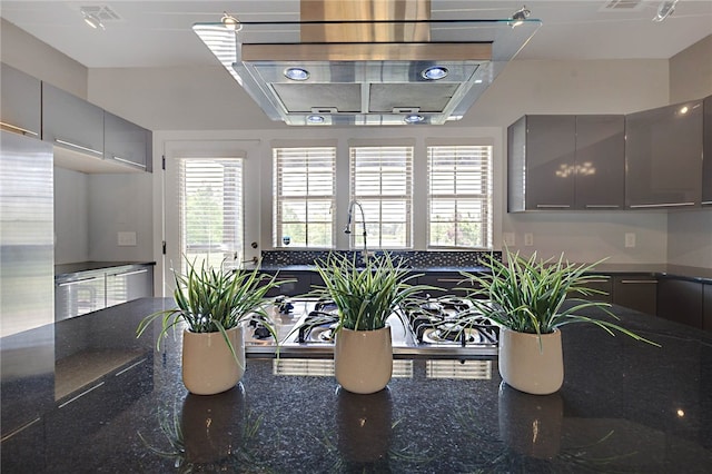 dining area with visible vents