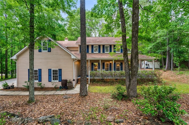 view of front of property featuring a porch