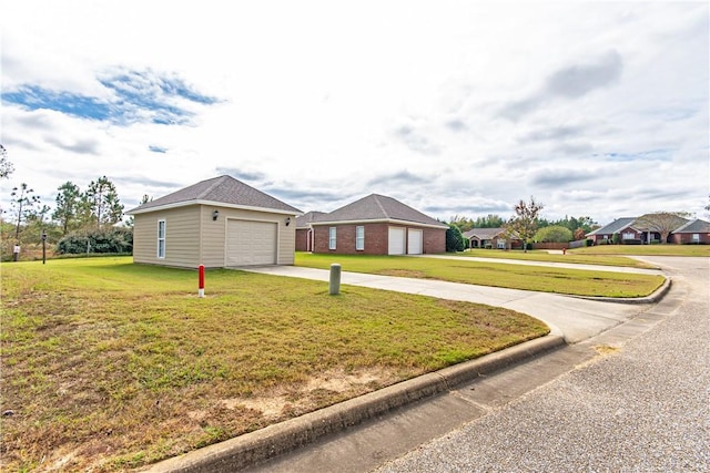 view of front of house with a front lawn