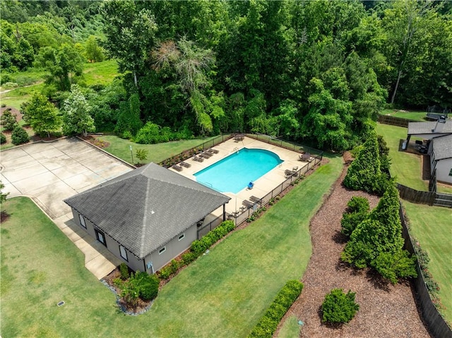 bird's eye view of a pool area