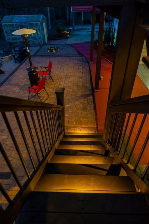 255 Hedgerow Cir, Auburn, AL 36830 - view of staircase