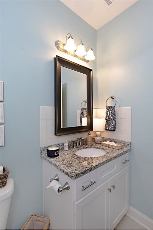 914 E Towne Lake Cir, Opelika, AL 36804 - bathroom with vanity and toilet