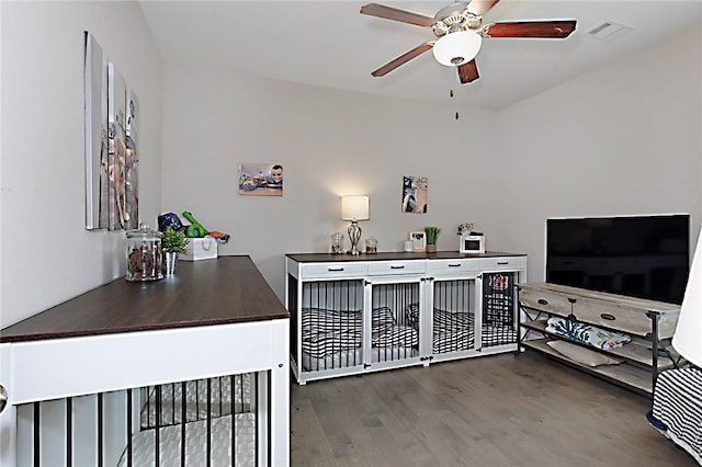 914 E Towne Lake Cir, Opelika, AL 36804 - living room with wood finished floors and ceiling fan