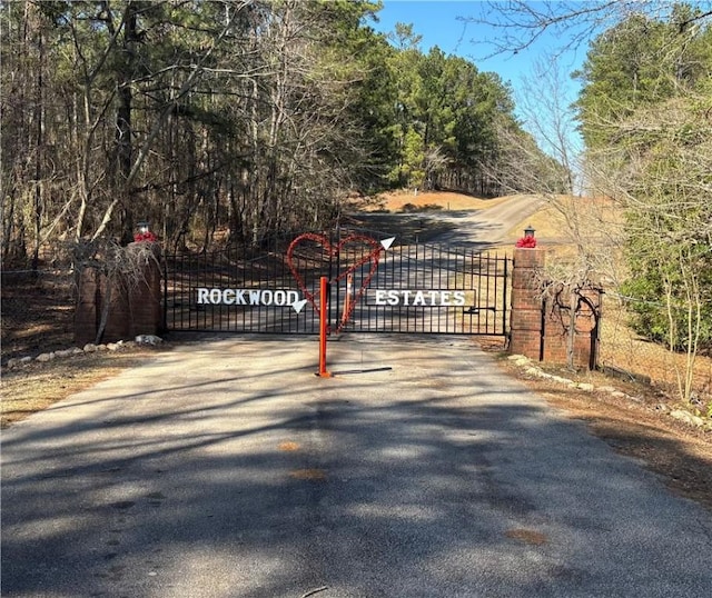 1016 County Road 515, Lanett, AL 36863 - view of gate