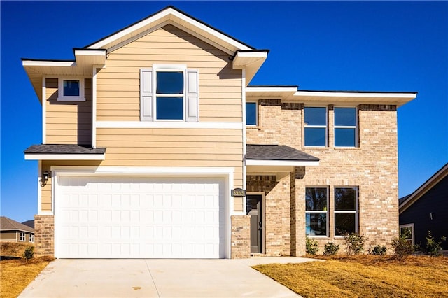 view of front of house featuring a garage