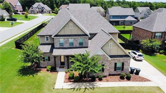 view of front facade featuring a front yard