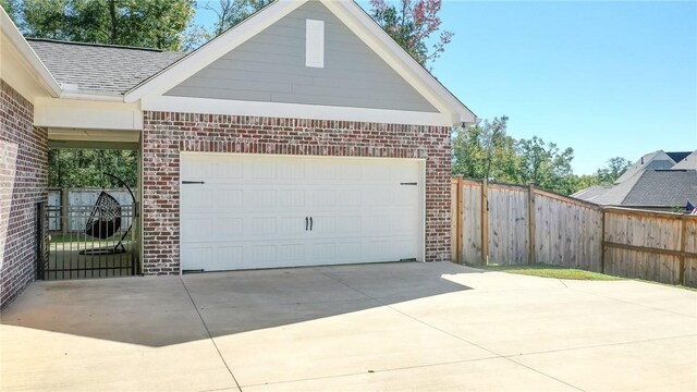 1632 James Burt Pkwy, Auburn, AL 36830 - garage featuring driveway