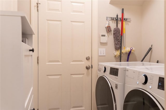1714 Vfw Rd, Auburn, AL 36830 - laundry area featuring washer and clothes dryer
