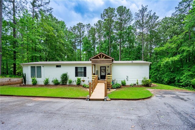 1249 County Road 446, Five Points, AL 36855 - manufactured / mobile home with a front yard