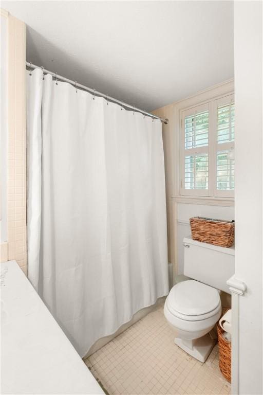 2521 Middle Brook Ln, Auburn, AL 36832 - bathroom with toilet and vanity