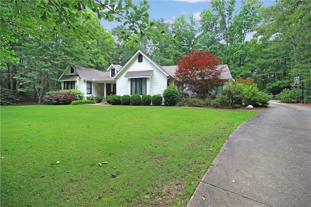 3897 Moores Mill Rd, Auburn, AL 36830 - ranch-style home with a front yard