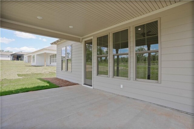 7 Crossing Ct E, Valley, AL 36854 - view of patio