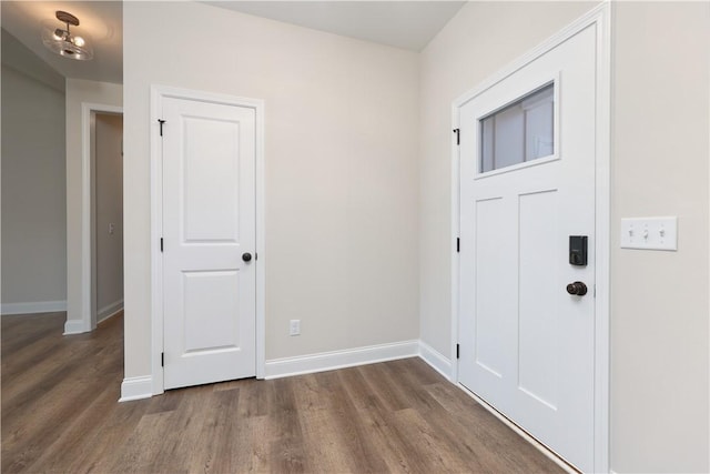 204 Lee Rd Unit 2037, Salem, AL 36874 - foyer with wood finished floors and baseboards