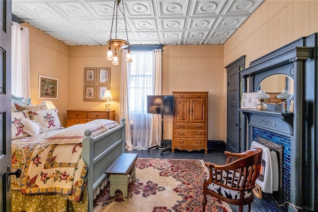 bedroom with an ornate ceiling