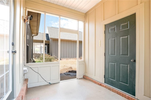 1630 Academy Dr Unit 404, Auburn, AL 36830 - unfurnished sunroom with healthy amount of natural light