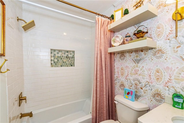 full bathroom with shower / bath combo with shower curtain, vanity, and toilet