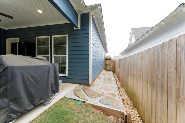 792 Village Dr, Opelika, AL 36801 - view of side of home
