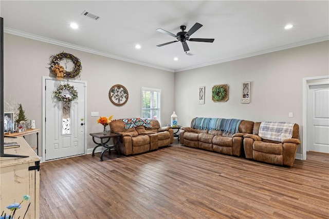 160 Indian Ln, Tallassee, AL 36078 - living room featuring a ceiling fan, wood finished floors, recessed lighting, and crown molding