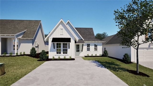 1085 Woodland Ln, Opelika, AL 36801 - view of front of home with board and batten siding and a front lawn