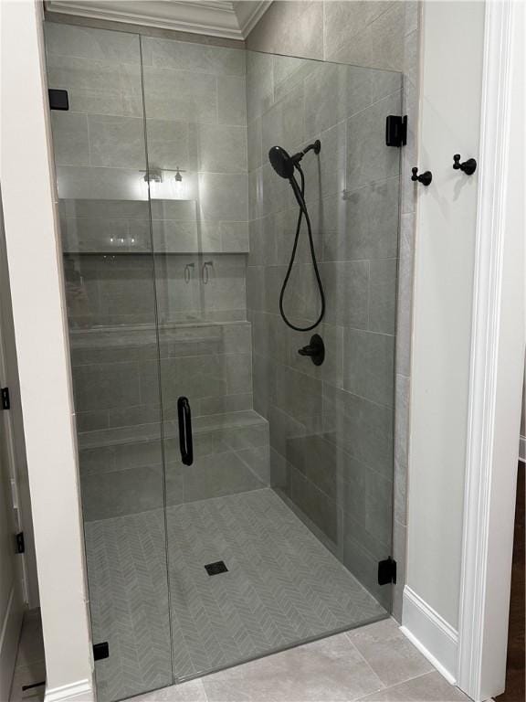 489 Windsor Dr, Opelika, AL 36801 - full bath with a shower stall and crown molding