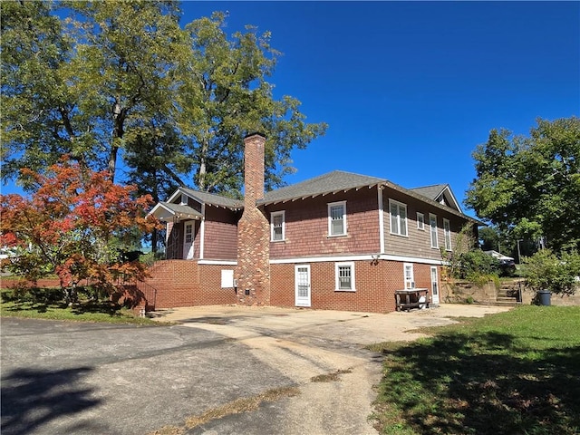 view of home's exterior