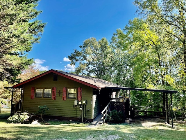 1304 Chatuge Village Cir, Hayesville, NC 28904 - view of front of property featuring a front yard