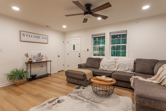68 Phillips Crk, Andrews, NC 28901 - living room featuring a ceiling fan, light wood-style flooring, recessed lighting, and baseboards