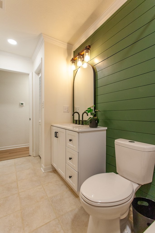 68 Phillips Crk, Andrews, NC 28901 - bathroom featuring toilet, vanity, ornamental molding, tile patterned flooring, and recessed lighting