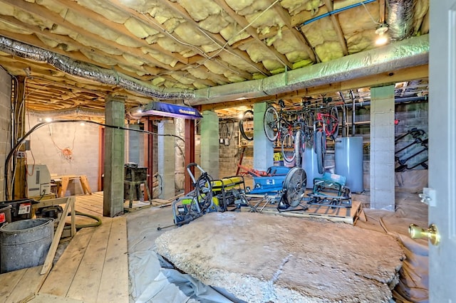 623 Overlook Way, Sky Valley, GA 30537 - unfinished basement with gas water heater