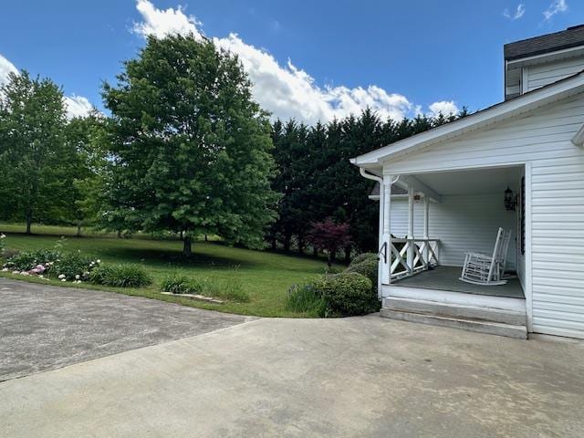 3273 Ivy Log Rd, Blairsville, GA 30512 - view of patio