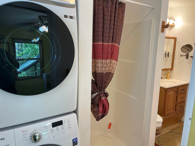 352 Partridge Ln, Murphy, NC 28906 - laundry room featuring stacked washing machine and dryer