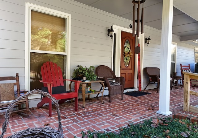 view of patio / terrace with covered porch