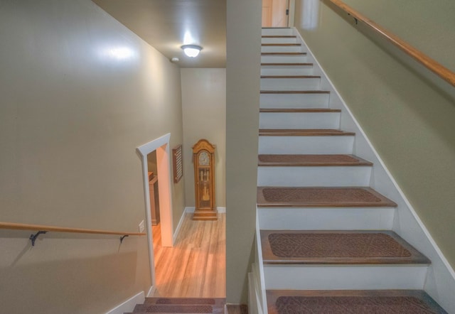 41 Elm Ct, Murphy, NC 28906 - staircase with baseboards