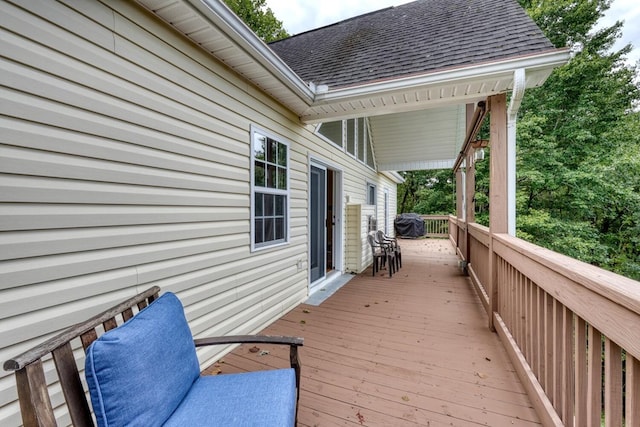 view of wooden deck