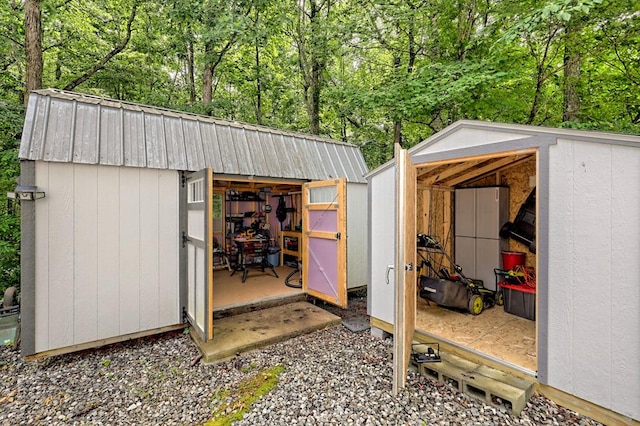 view of outbuilding