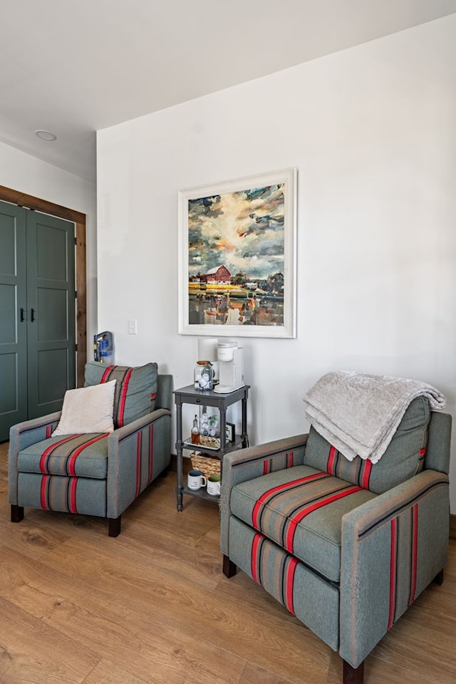 living area with light wood-type flooring