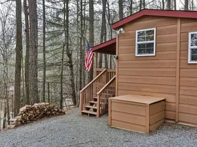 view of outbuilding