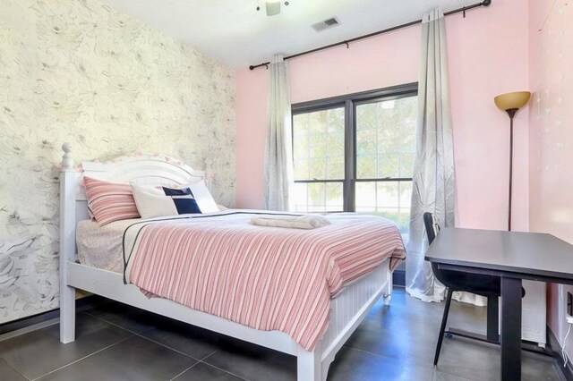 3065 NW Kings Rd, Kennesaw, GA 30144 - bedroom featuring wallpapered walls