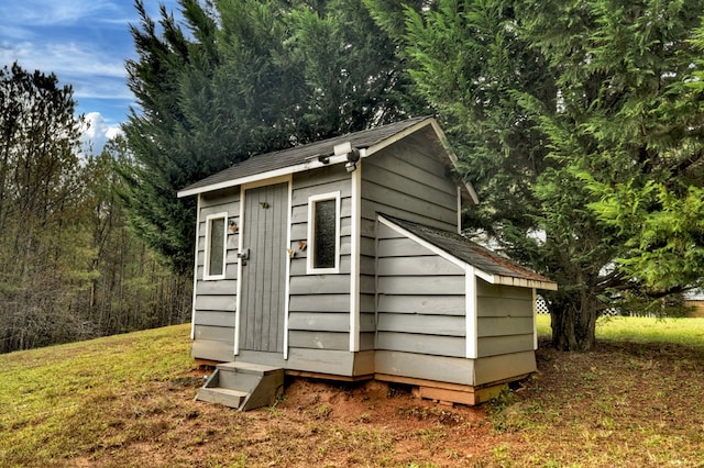 view of outbuilding