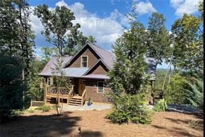 view of chalet / cabin