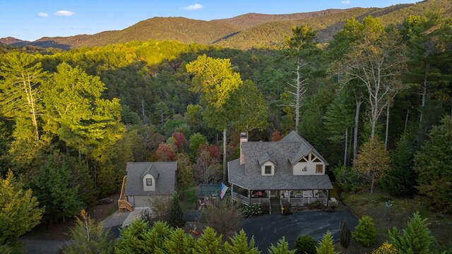 bird's eye view featuring a mountain view