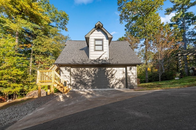 view of front facade with a garage